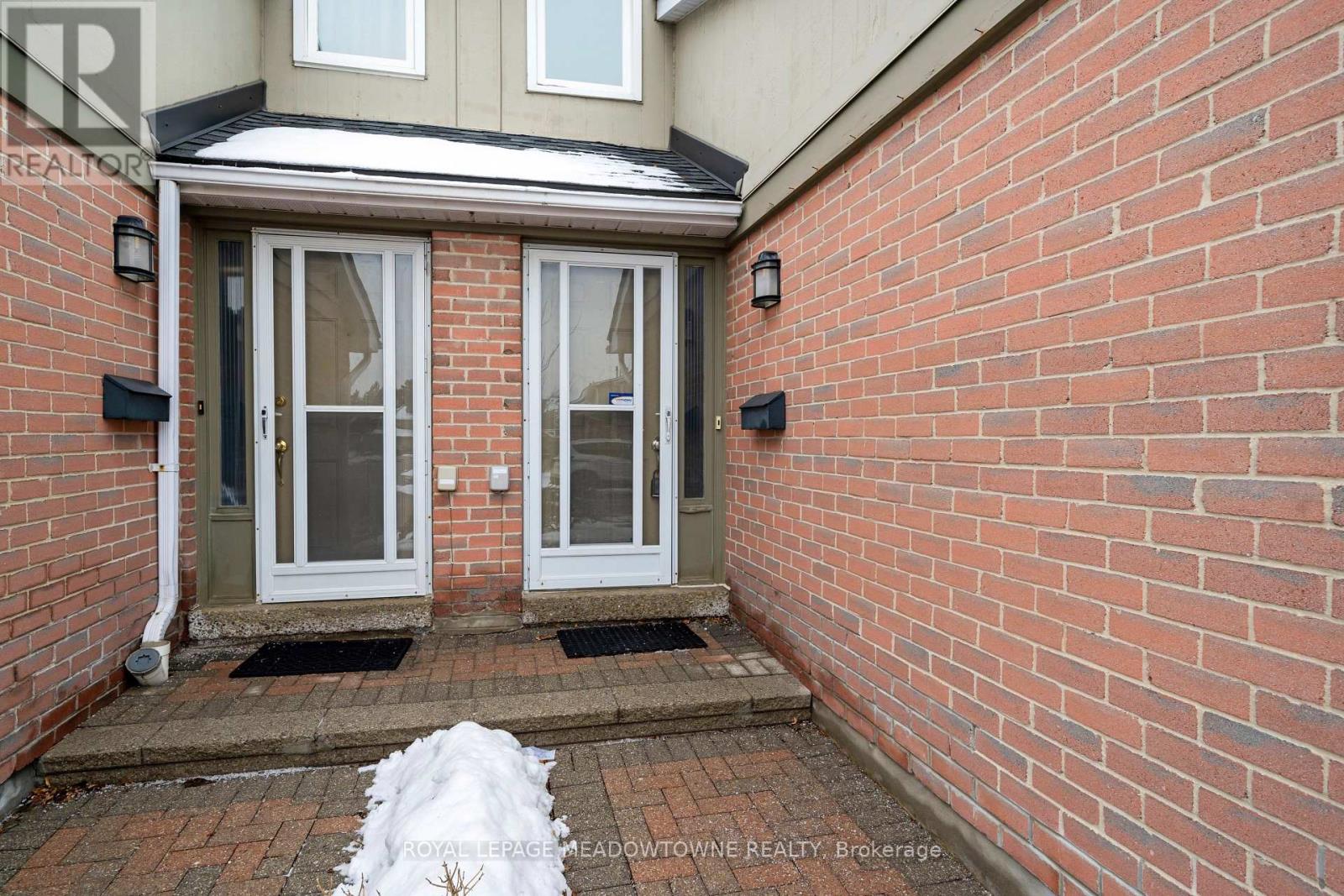 Row / Townhouse for Sale in 78 - 3079 FIFTH LINE W|Mississauga (Erin Mills), Ontario L5L3T1 2