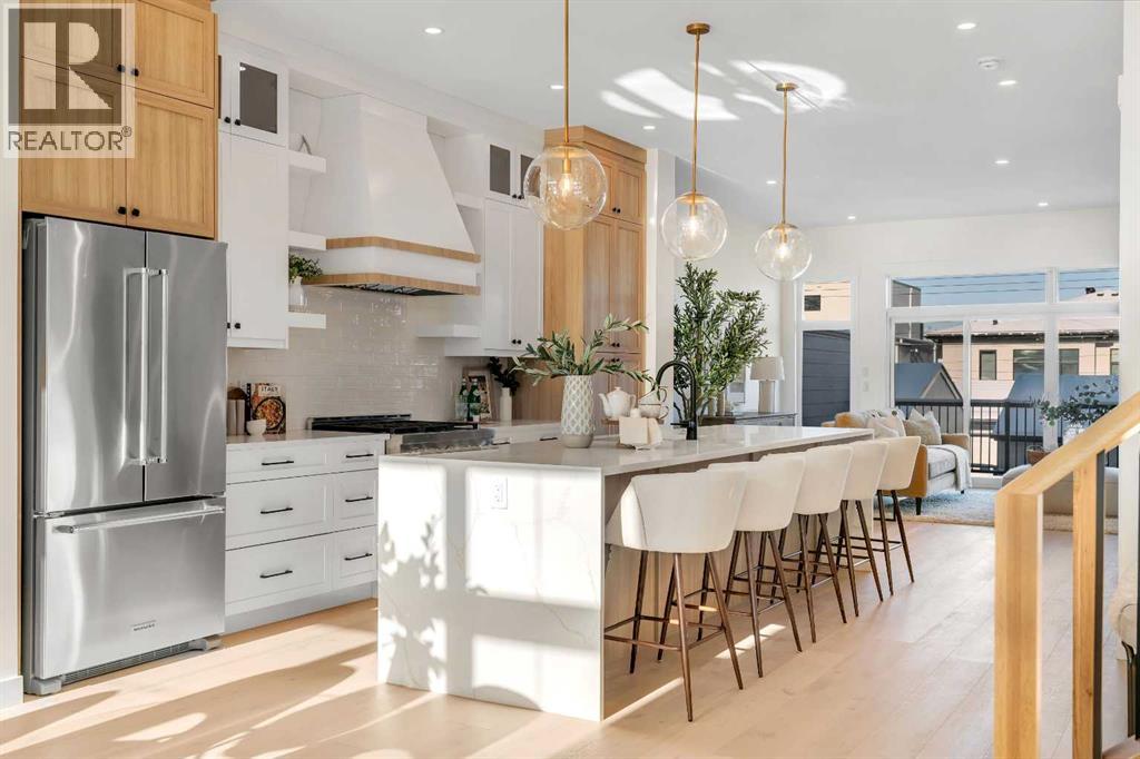 Duplex for Sale in 2436 30 Avenue SW|Calgary, Alberta T3E2M1 5