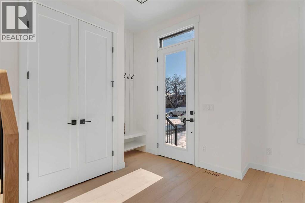 Duplex for Sale in 2436 30 Avenue SW|Calgary, Alberta T3E2M1 2