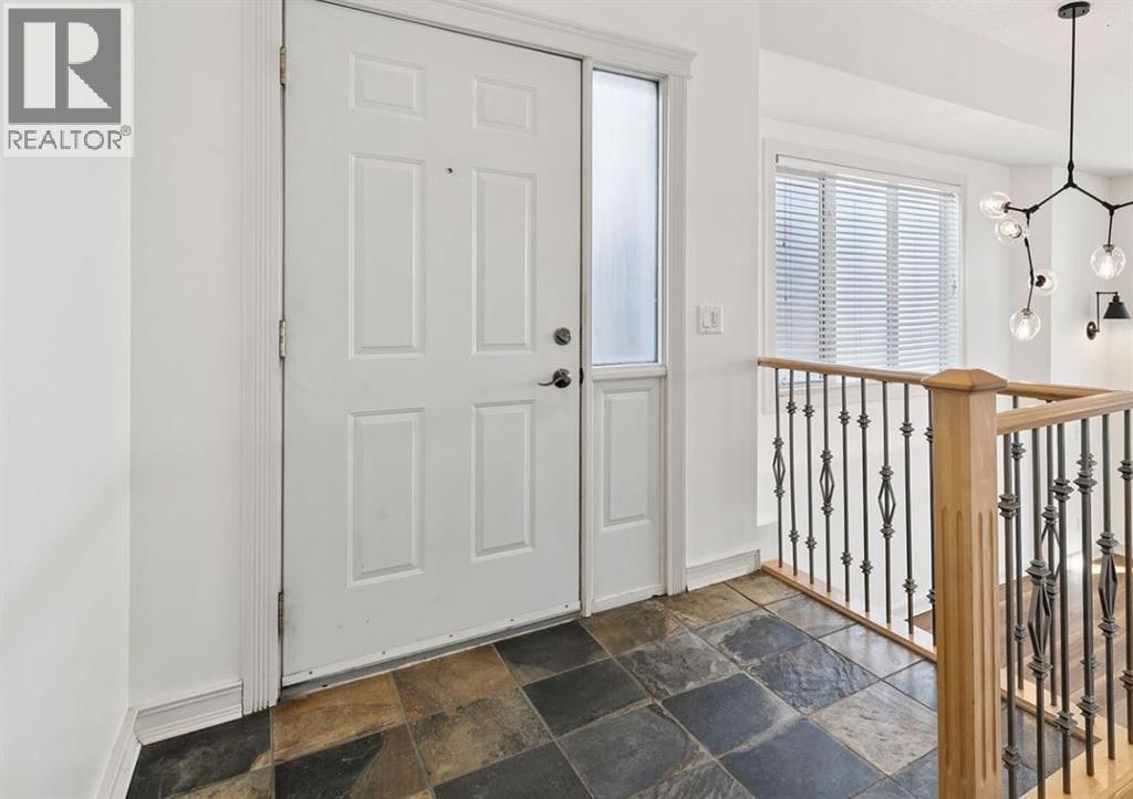 Row / Townhouse for Sale in 2, 1930 24A Street SW|Calgary, Alberta T3E1V3 4