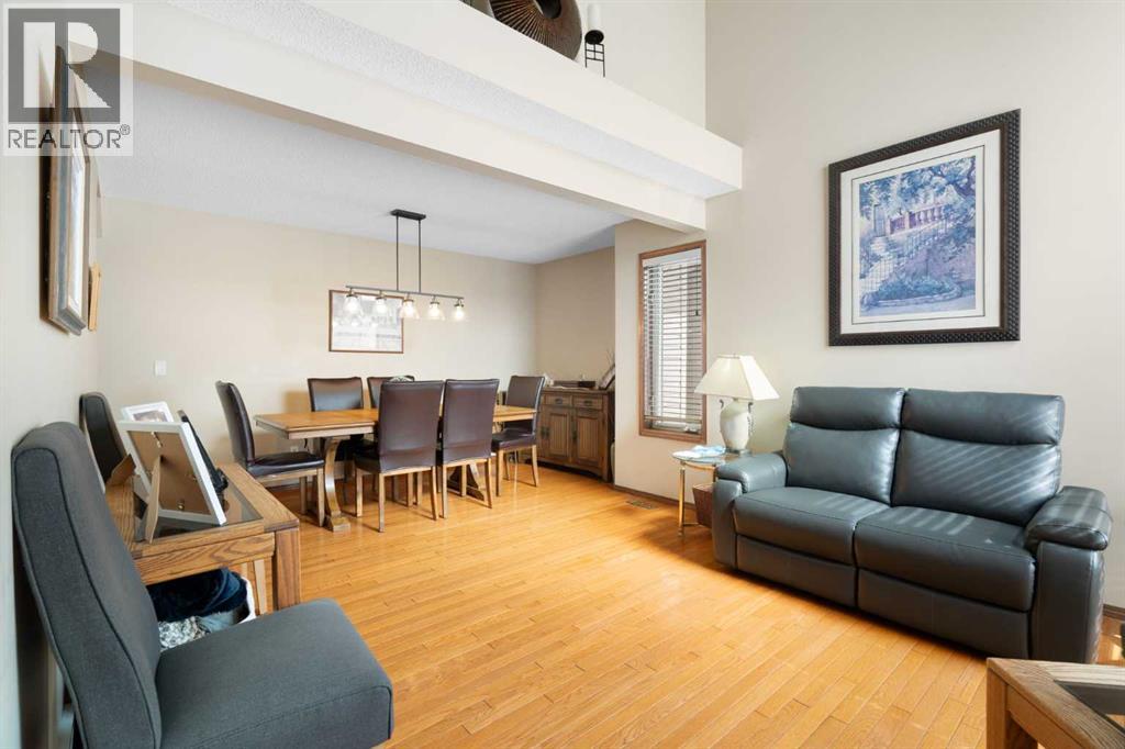 House for Sale in 80 Chaparral Road SE|Calgary, Alberta T2X3J8 3