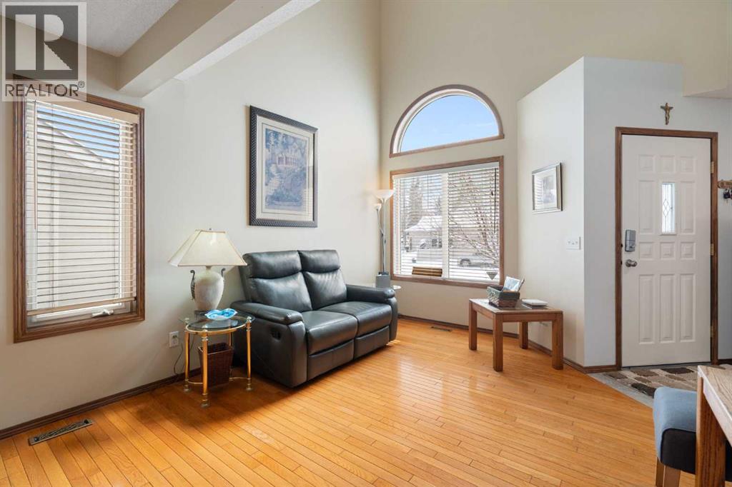 House for Sale in 80 Chaparral Road SE|Calgary, Alberta T2X3J8 5