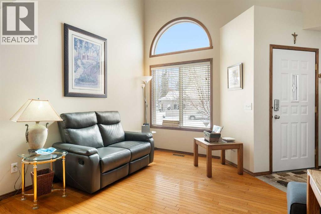 House for Sale in 80 Chaparral Road SE|Calgary, Alberta T2X3J8 4