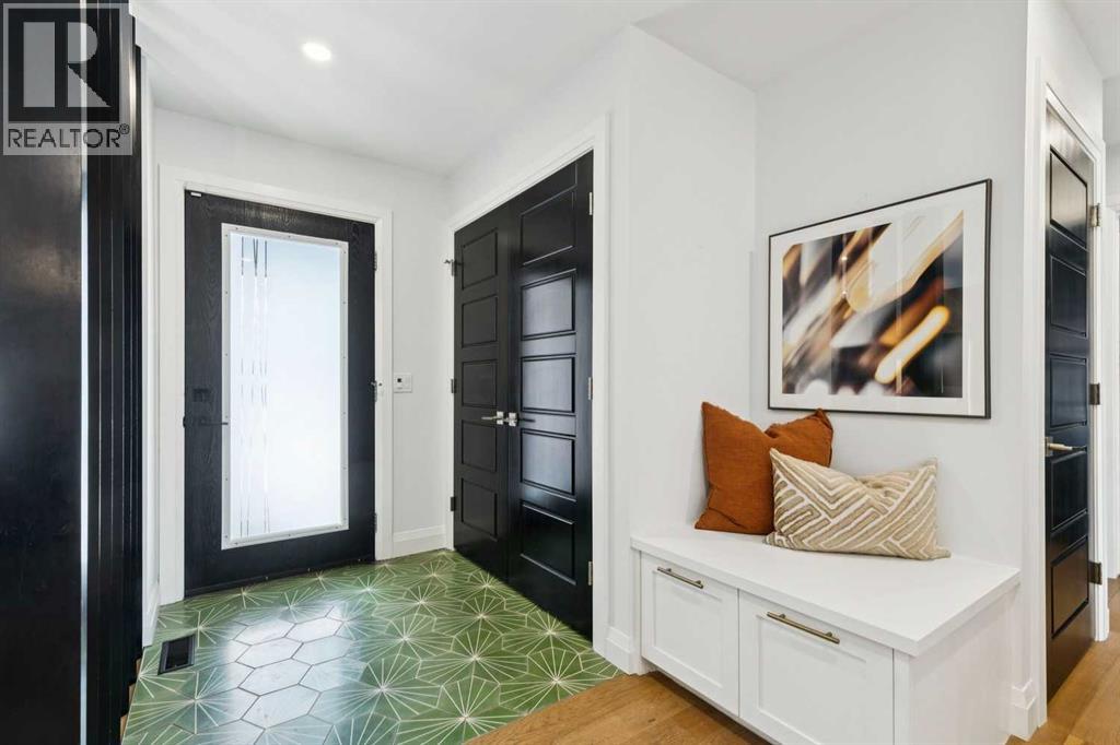 House for Sale in 920 Lake Bonavista Green SE|Calgary, Alberta T2J2M8 3