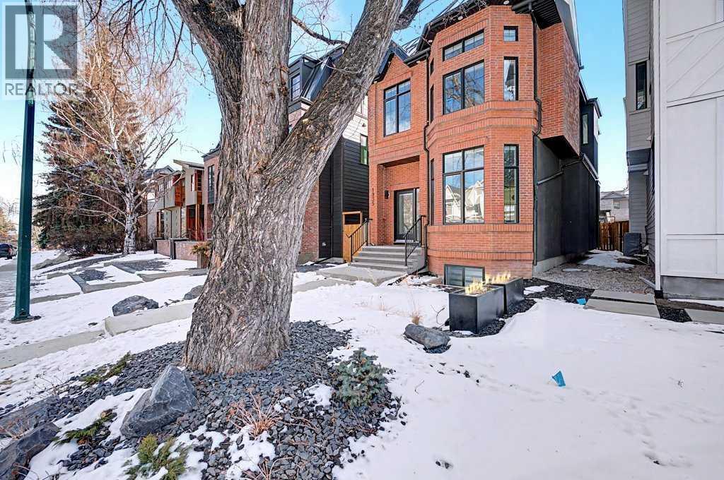 House for Sale in 1935 43 Avenue SW|Calgary, Alberta T2T2N1 4