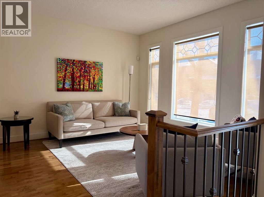 Duplex for Sale in 624 27 Avenue NW|Calgary, Alberta T2M2J1 3