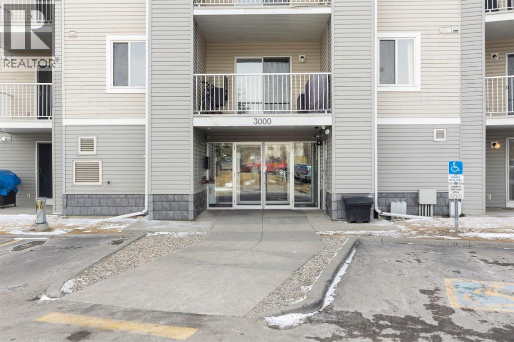 Apartment for Sale in 3111, 1620 70 Street SE|Calgary, Alberta T2A7Z3 2