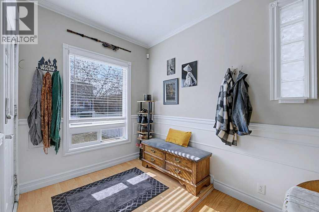 House for Sale in 134 30 Avenue NW|Calgary, Alberta T2M2M9 2