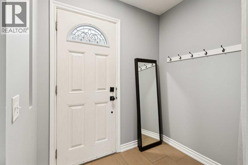 Row / Townhouse for Sale in 5, 6503 Ranchview Drive NW|Calgary, Alberta T3G1P2 4