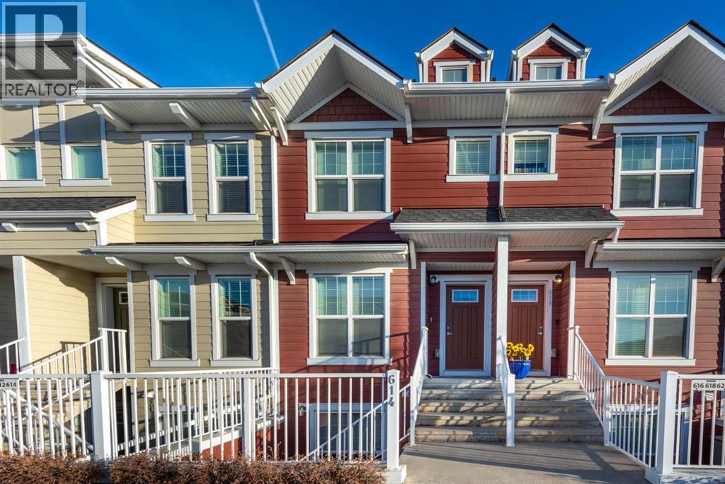 Row / Townhouse for Sale in 616 Cranford Mews SE|Calgary, Alberta T3M2P1 3