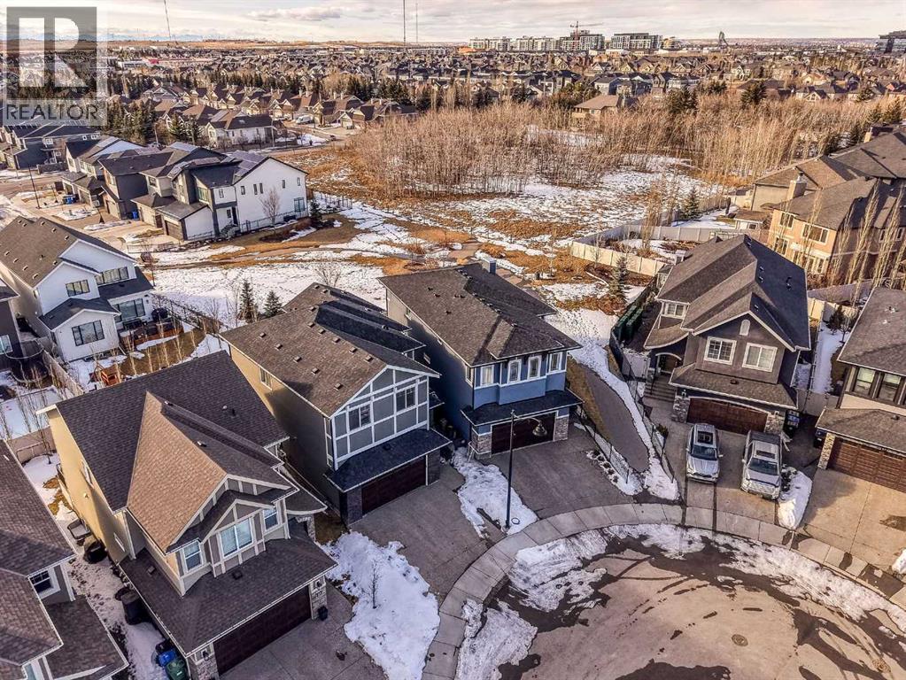 House for Sale in 27 West Grove Place SW|Calgary, Alberta T3H1Z4 4