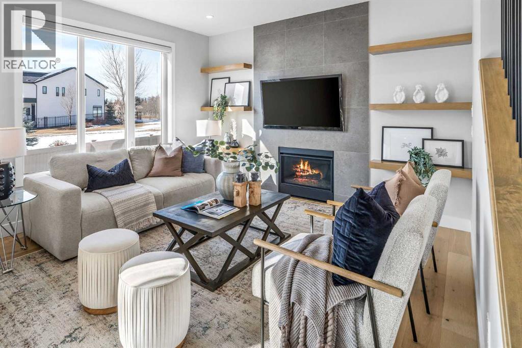 House for Sale in 27 West Grove Place SW|Calgary, Alberta T3H1Z4 3