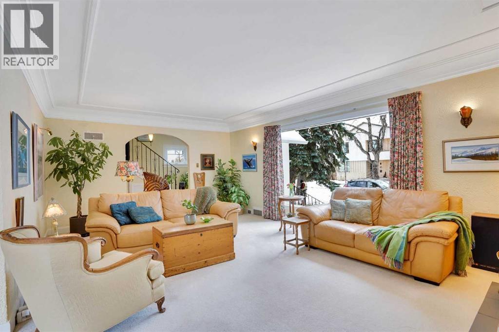 House for Sale in 408 11 Avenue NW|Calgary, Alberta T2M0B9 5