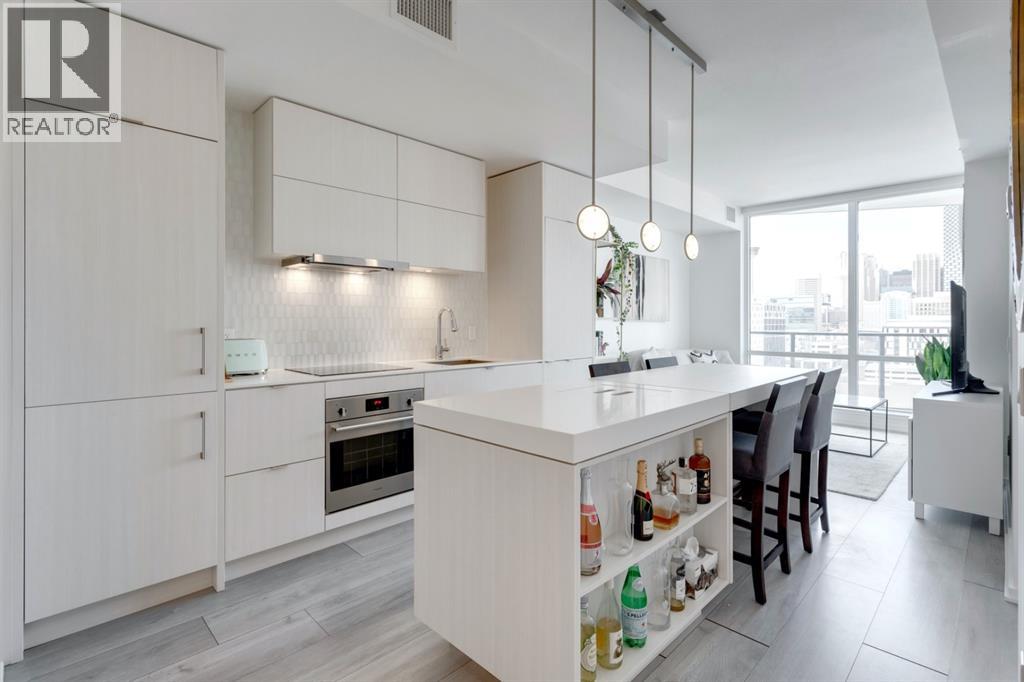 Apartment for Sale in 1210, 615 6 Avenue SE|Calgary, Alberta T2G1A8 2