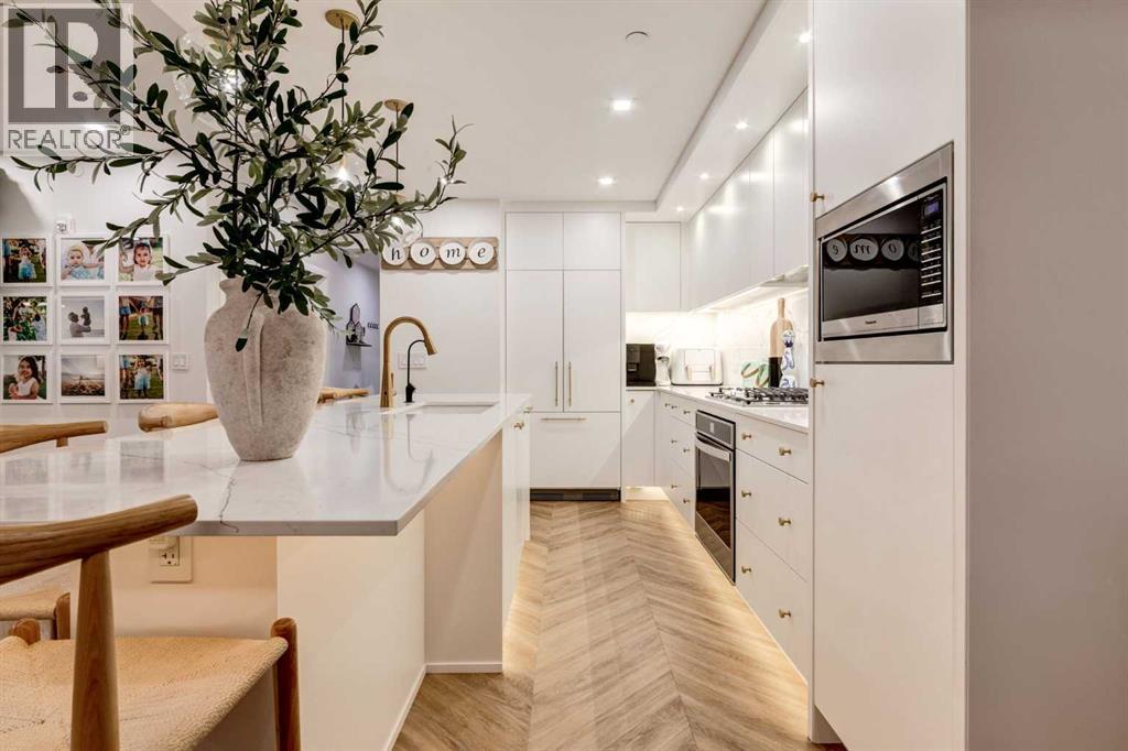 Apartment for Sale in 110, 8445 Broadcast Avenue SW|Calgary, Alberta T3H4C7