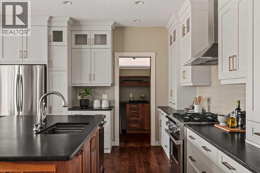 House for Sale in 10 Aspen Summit Green SW|Calgary, Alberta T3H0T6 5