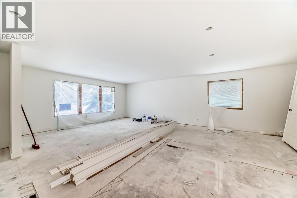 House for Sale in 251 Cannell Place SW|Calgary, Alberta T2W1T6 3