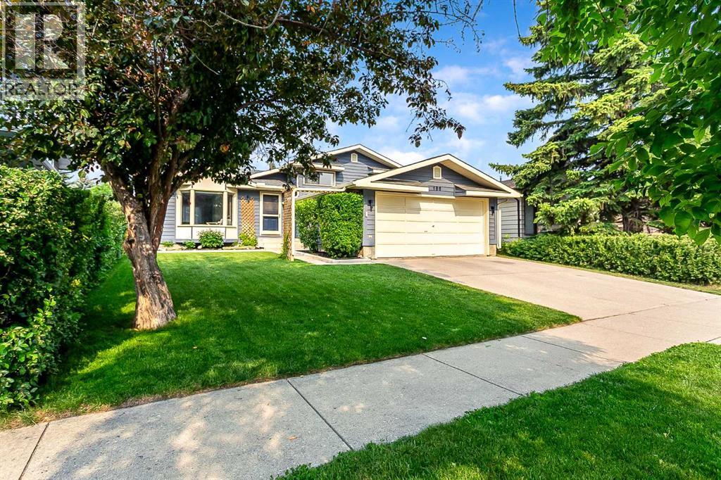 House for Sale in 188 Suncrest Way SE|Calgary, Alberta T2X1W4