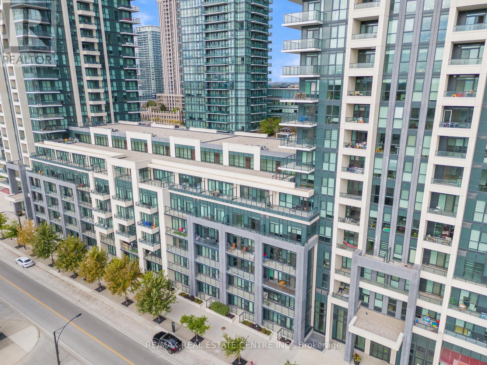 Row / Townhouse for Sale in 519 - 4055 PARKSIDE VILLAGE DRIVE|Mississauga (City Centre), Ontario L5B0K8 2