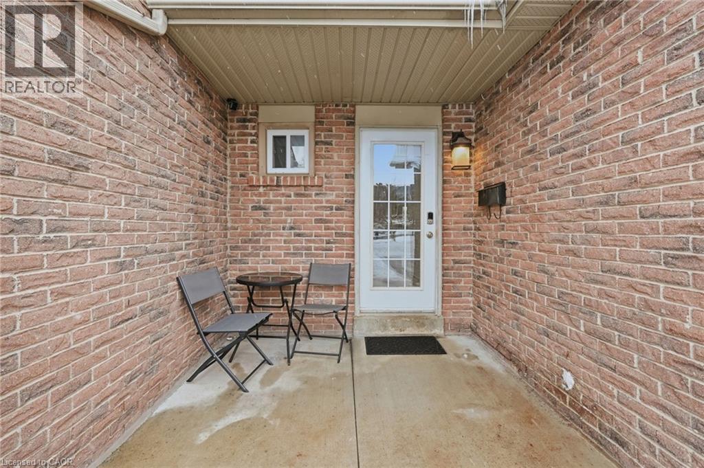 Row / Townhouse for Sale in 2670 BATTLEFORD Road Unit# 68|Mississauga, Ontario L5N2S7 5