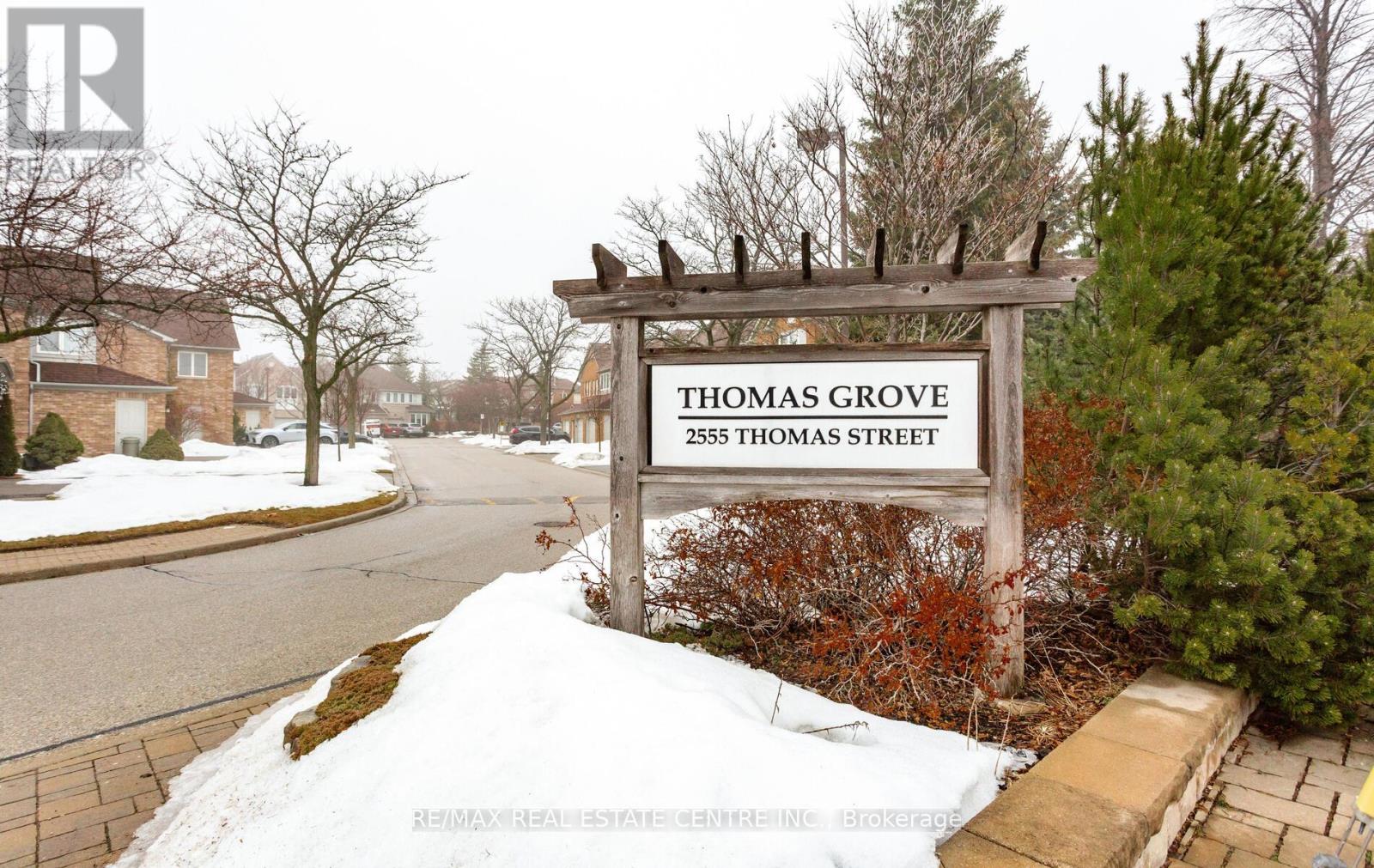 Row / Townhouse for Sale in 66 - 2555 THOMAS STREET|Mississauga (Central Erin Mills), Ontario L5M5P6 2