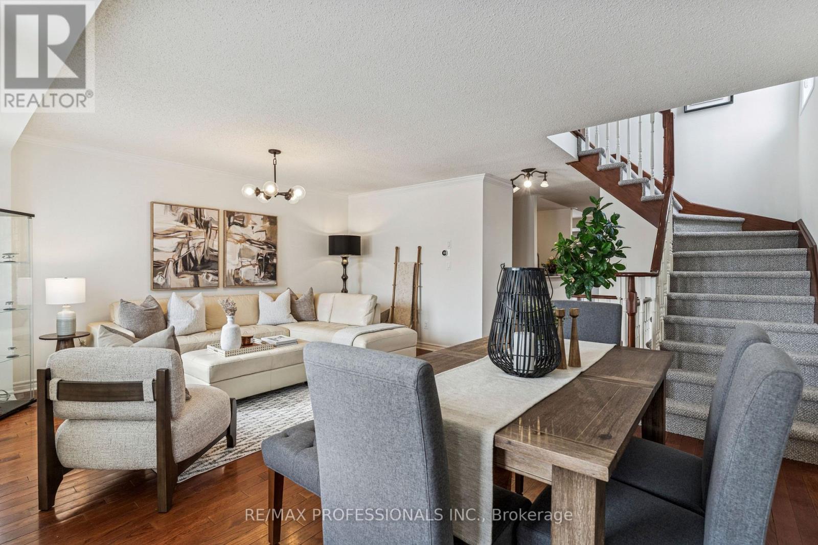 Row / Townhouse for Sale in 1 - 619 EVANS AVENUE|Toronto (Alderwood), Ontario M8W2W4 5