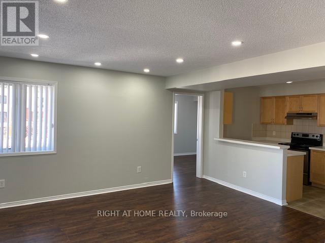 Row / Townhouse for Sale in 124 - 5035 OSCAR PETERSON BOULEVARD|Mississauga (Churchill Meadows), Ontario L5M0P4 4