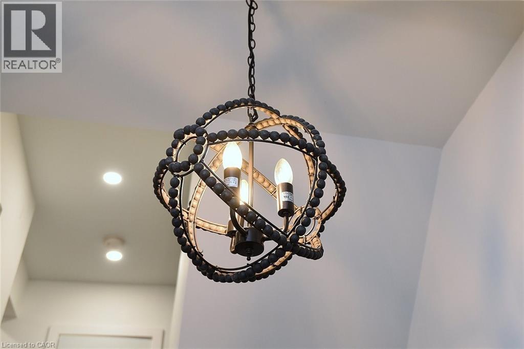 Row / Townhouse for Sale in 1221 DUNDIX Road Unit# 8|Mississauga, Ontario L4Y3Y9 4