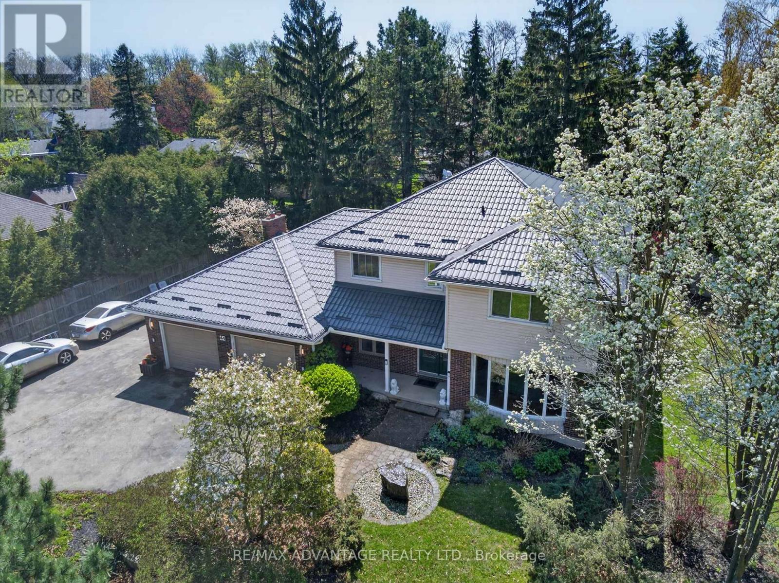 44 NORTHCREST DRIVE, London North (North B)