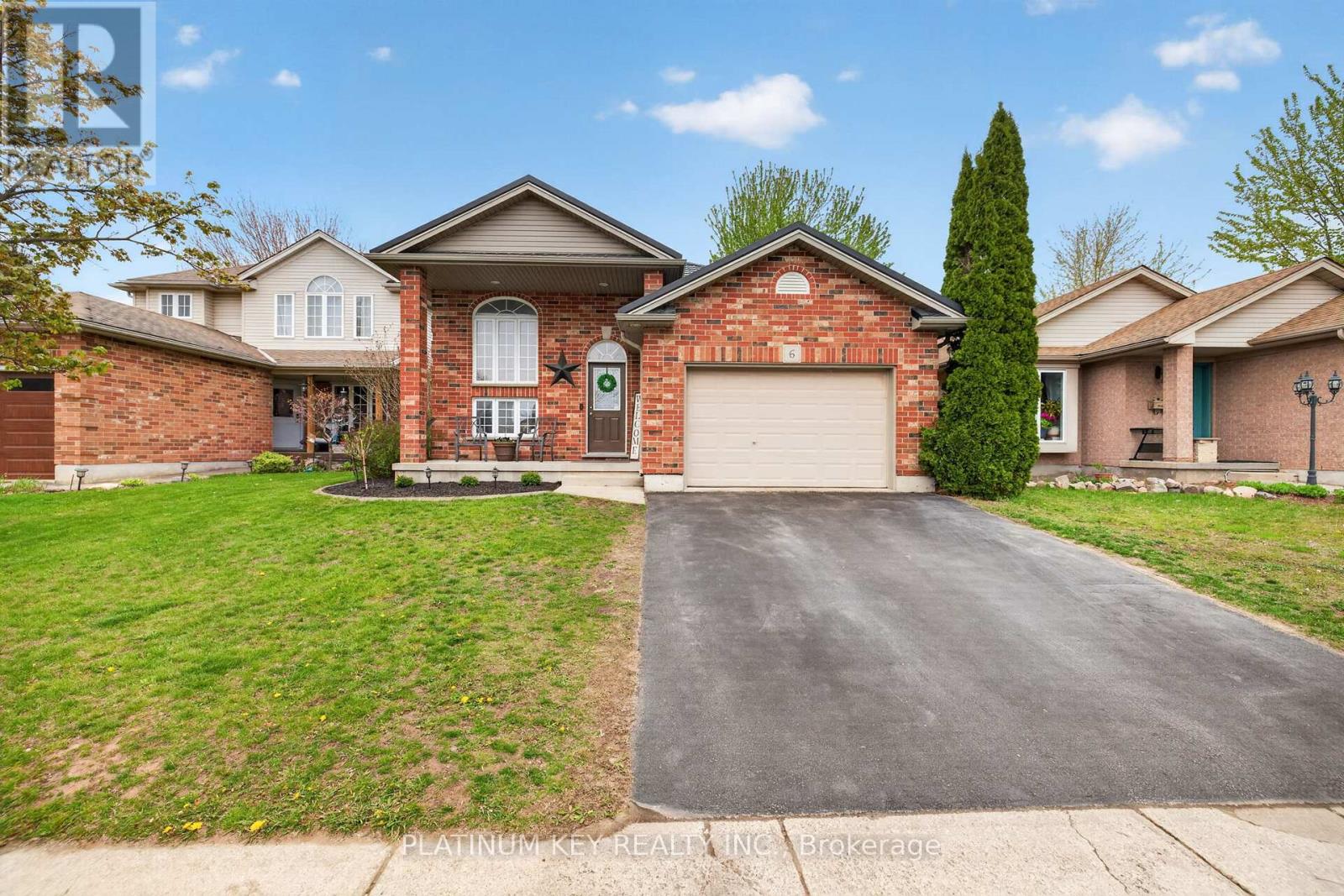 6 JUNIPER CRESCENT, Strathroy-Caradoc (SE)