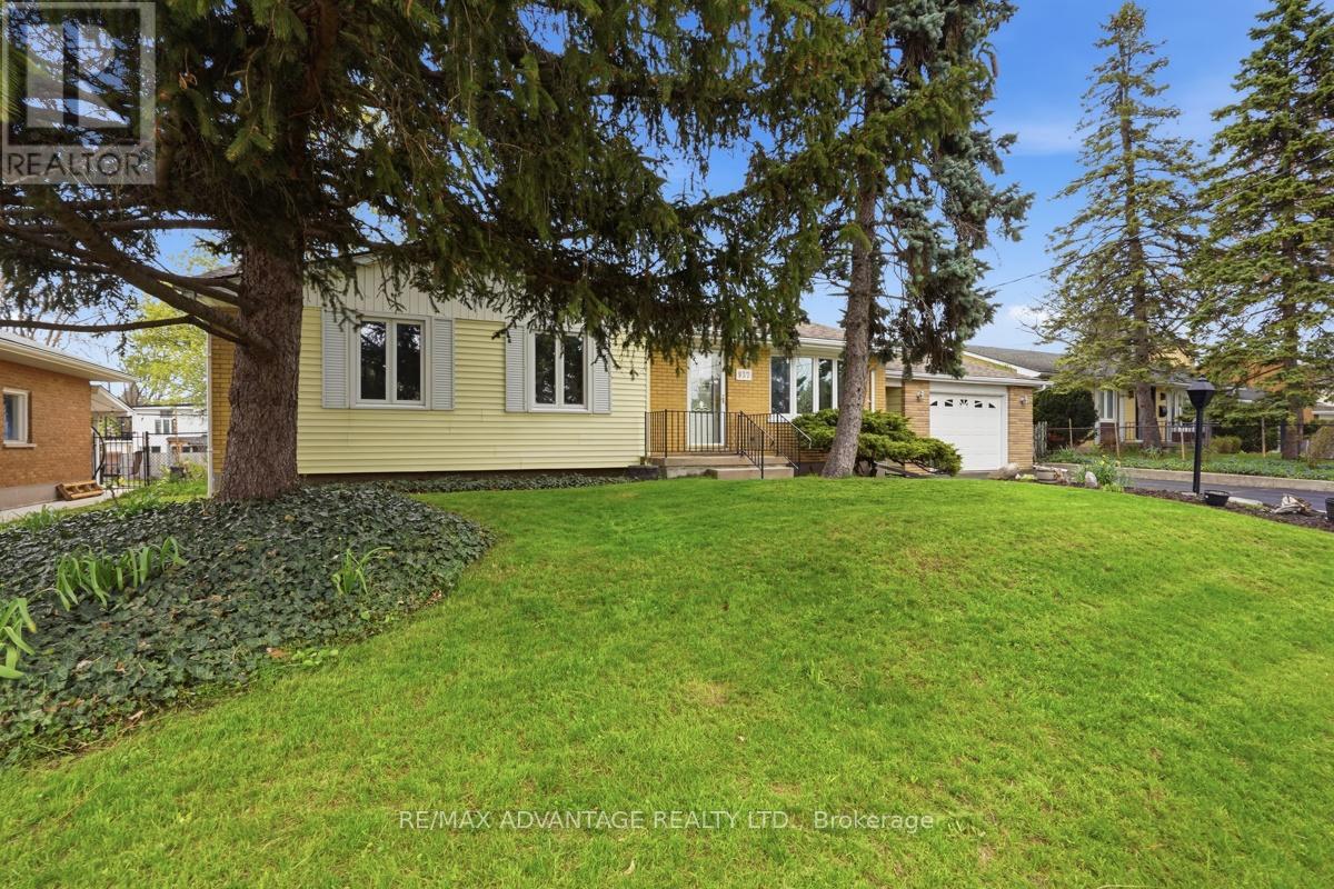 937 LUXTON DRIVE, London North (North P)