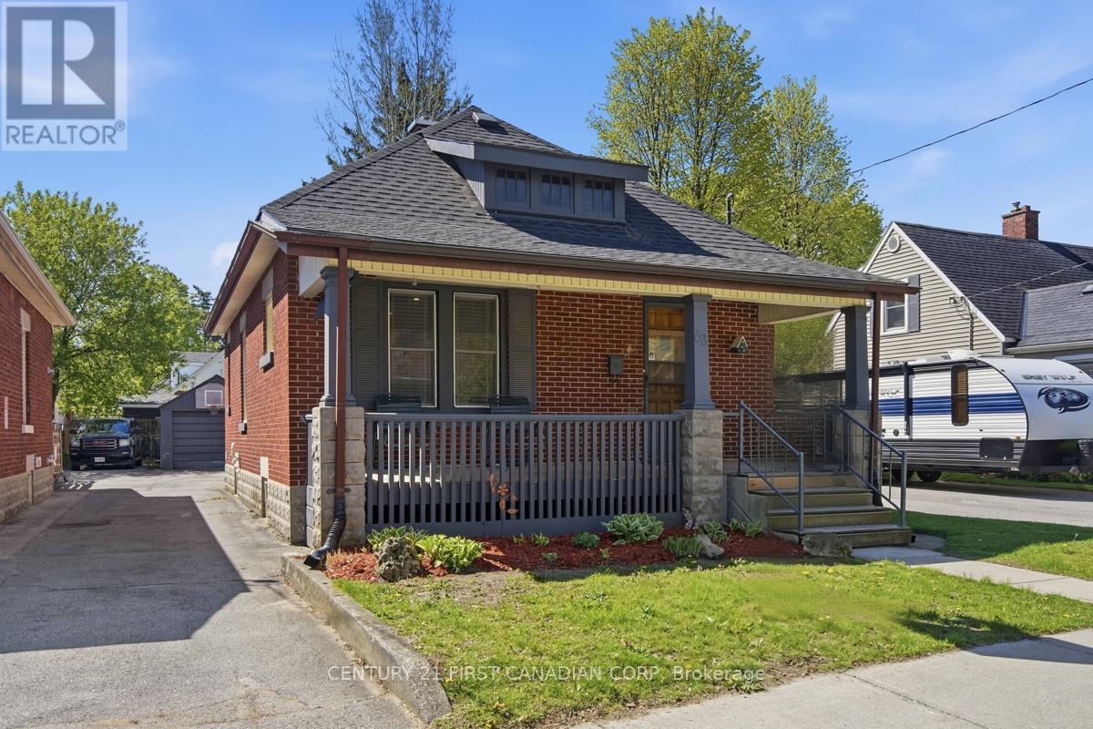 63 BEATTIE AVENUE, London East (East N)