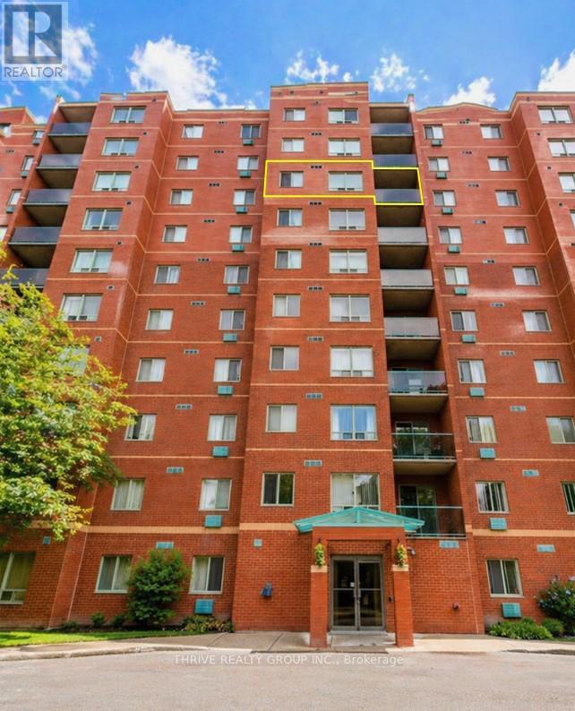 706 - 76 BASELINE ROAD W, London South (South E)