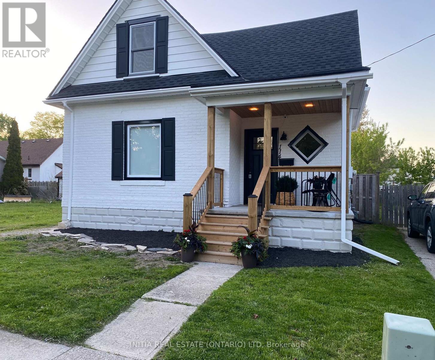 114 ANN STREET, Sarnia