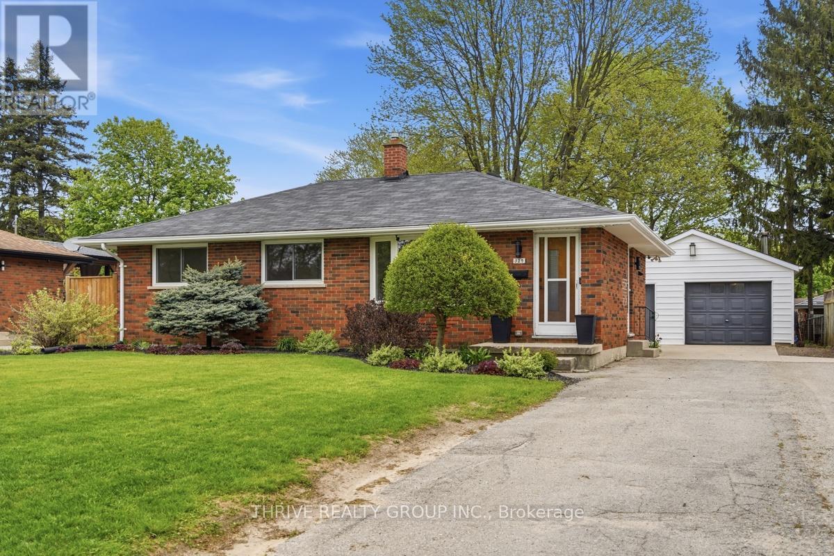 329 STRATHROYAL AVENUE, Strathroy-Caradoc (NW)