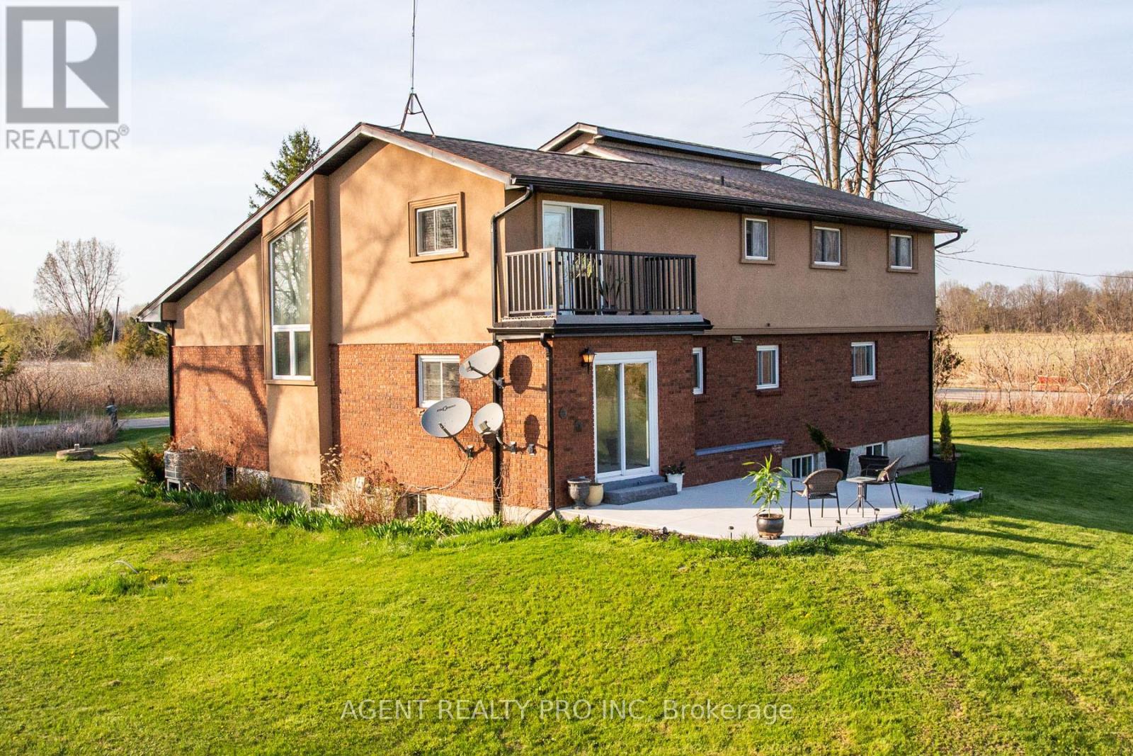 6571 CARROLL DRIVE, Southwest Middlesex