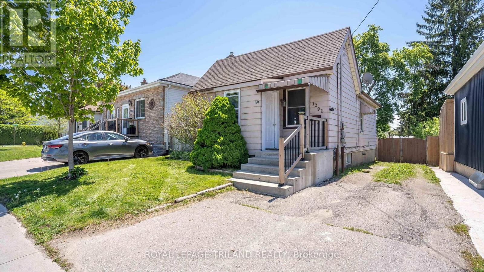 1291 TRAFALGAR ROAD, London East (East M)