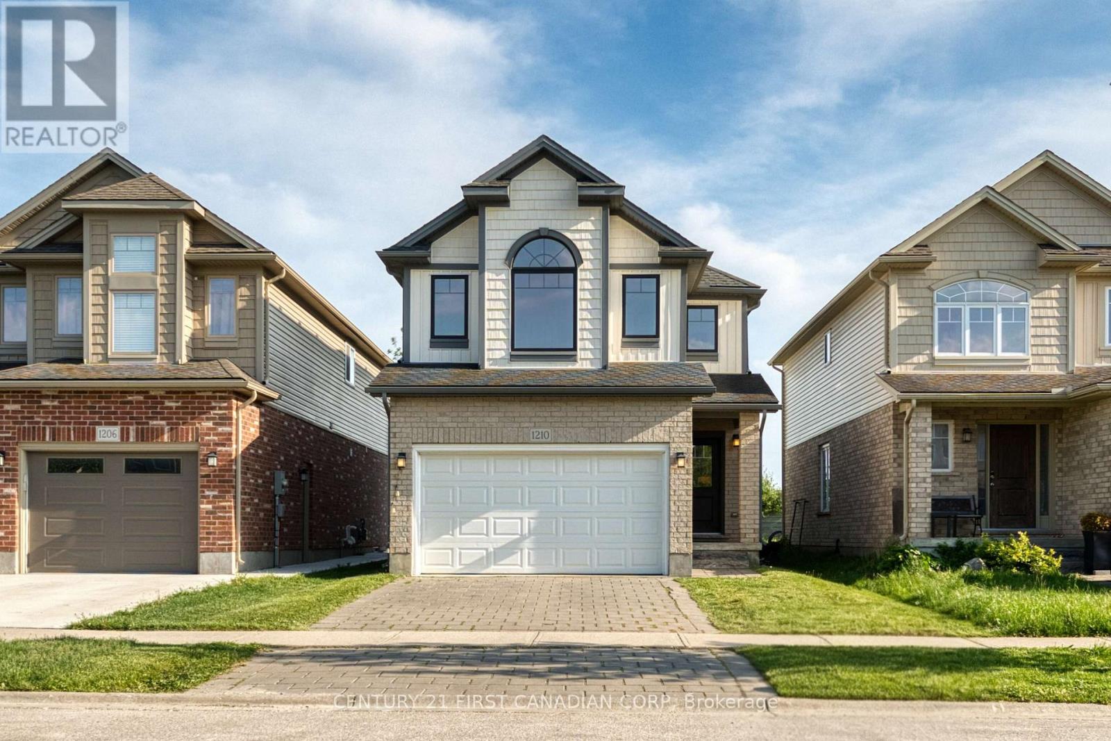 1210 SANDBAR STREET, London North (North I)