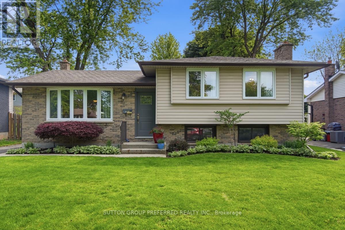 151 ST CLAIR CRESCENT, London South (South O)