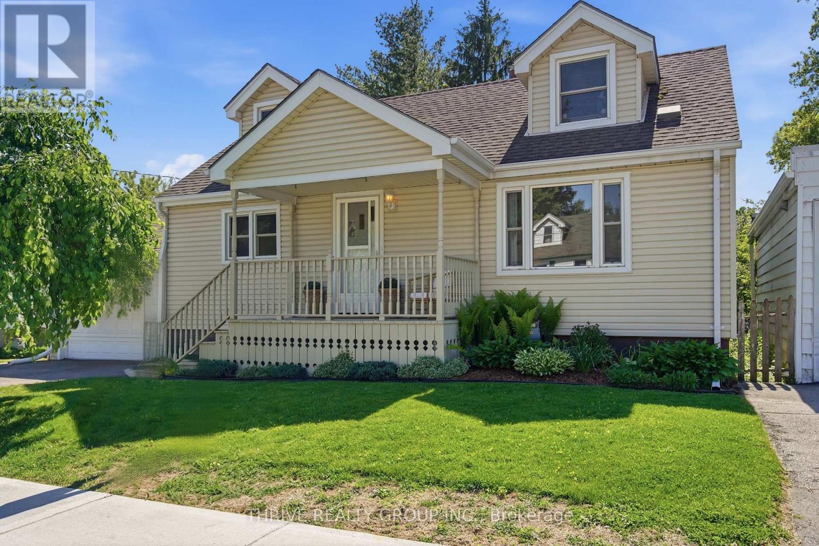 110 FOSTER AVENUE, London North (North N)