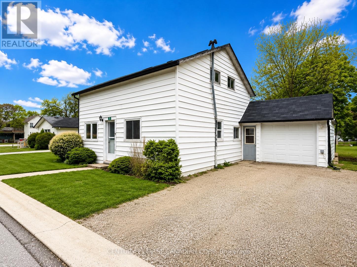 3 WARD STREET N, Lambton Shores (Arkona)