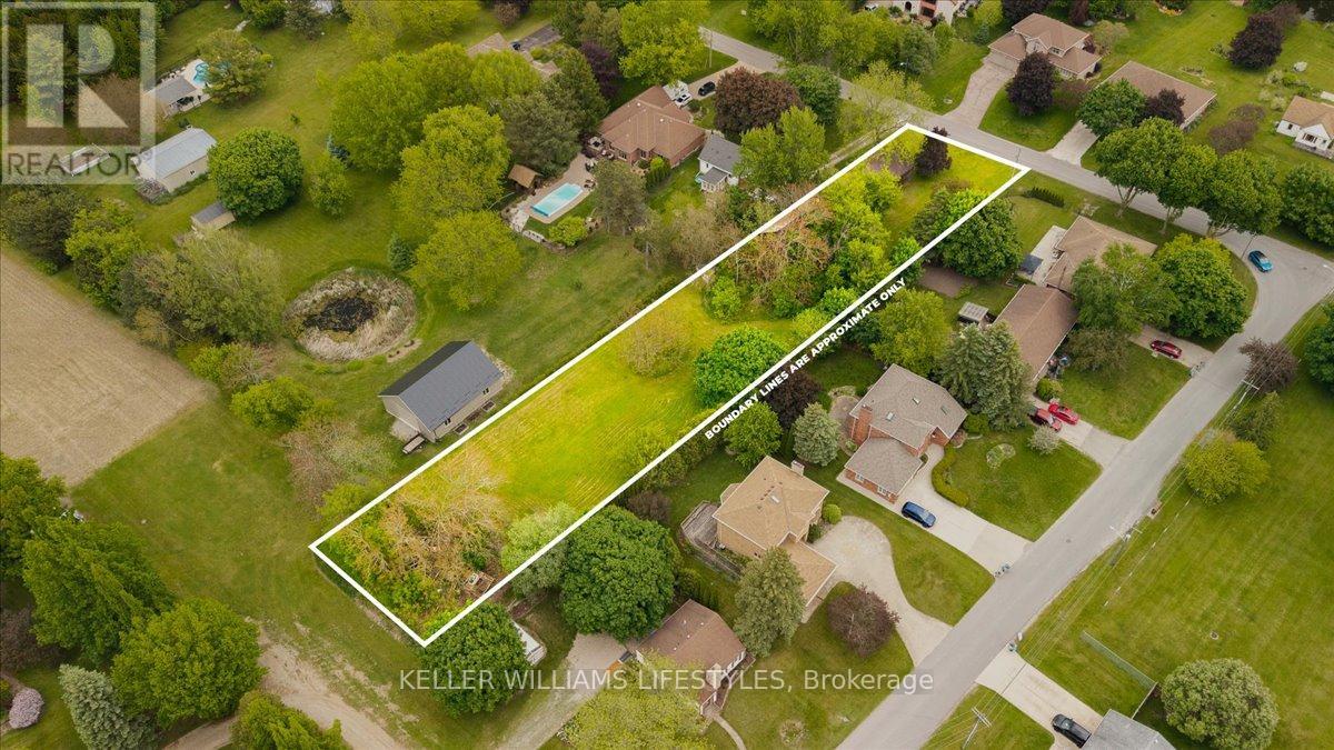6 BEECHWOOD AVENUE, Lambton Shores (Forest)