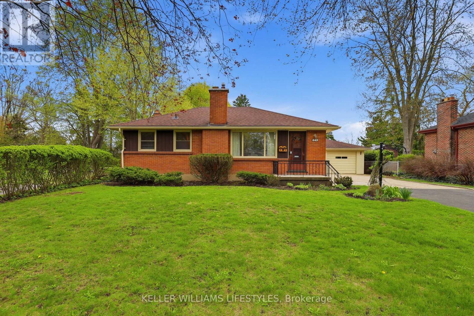 543 ELMDALE AVENUE, London North (North G)