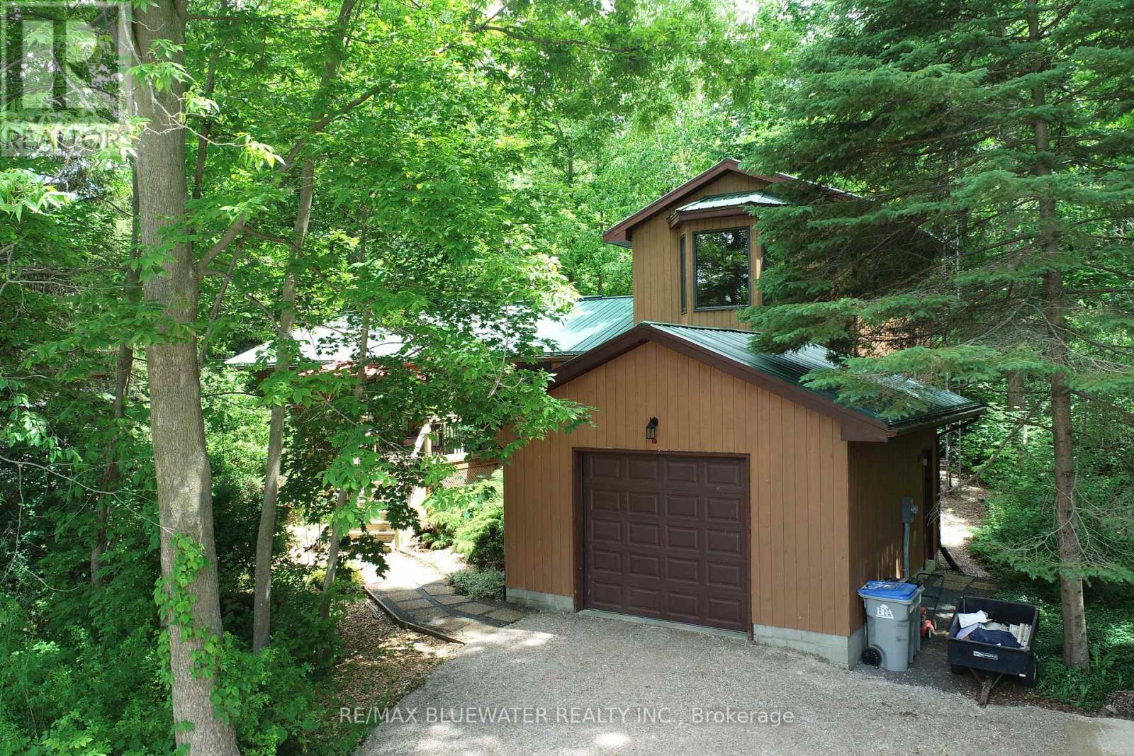 5449 LAKE VALLEY GROVE ROAD, Lambton Shores