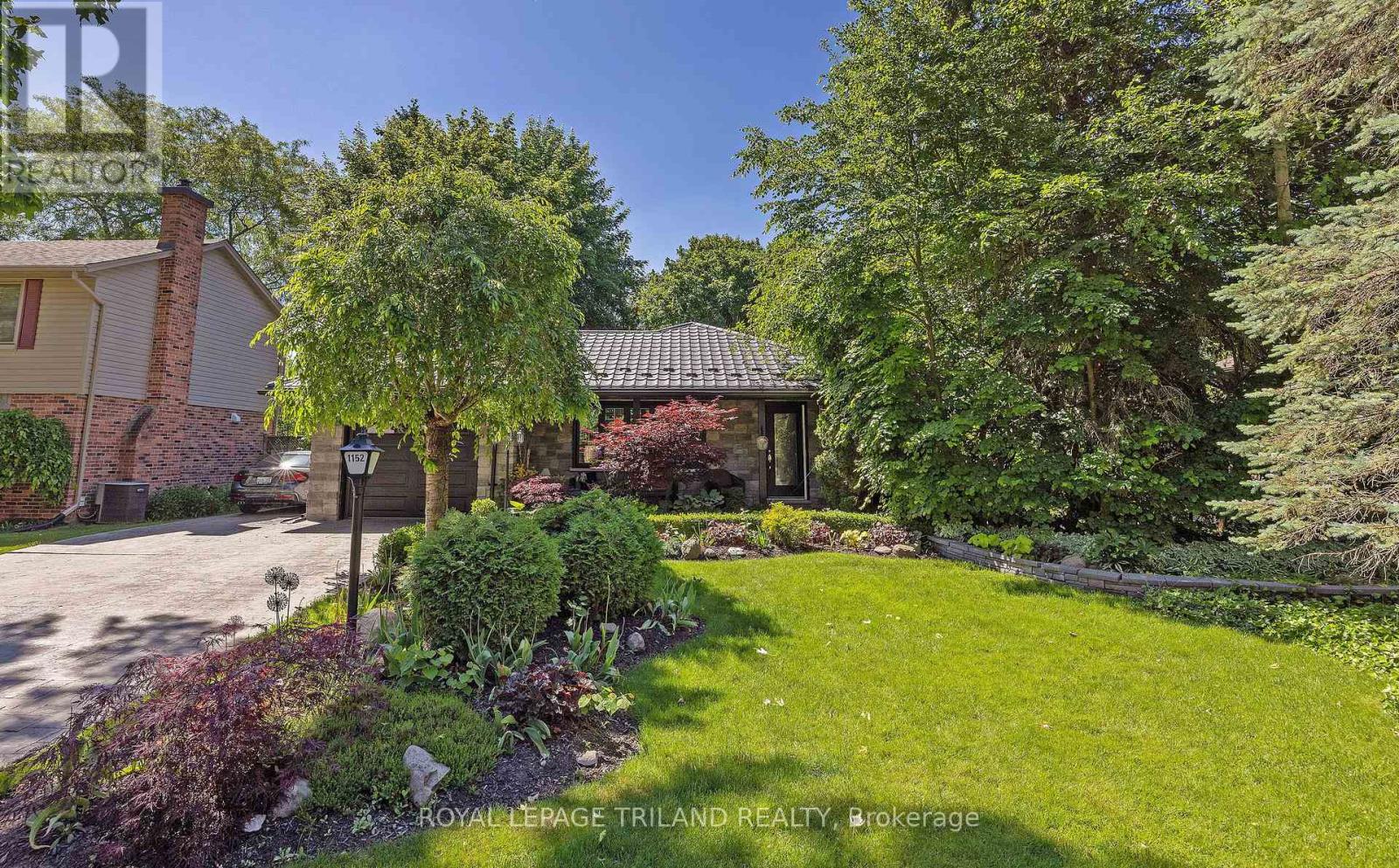 1152 IVANHILL ROAD, London North (North L)