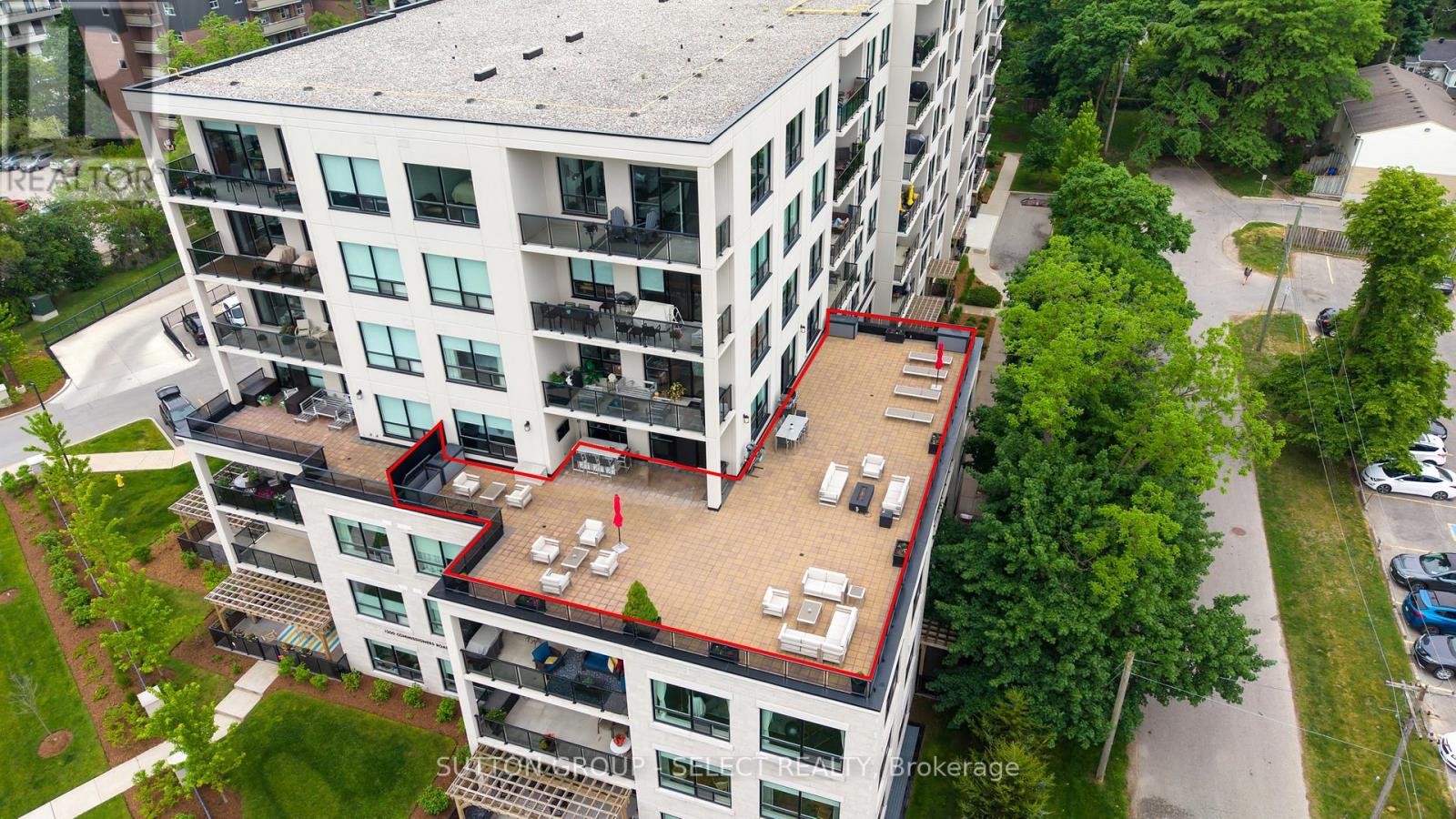 414 - 1200 COMMISSIONERS ROAD W, London South (South B)