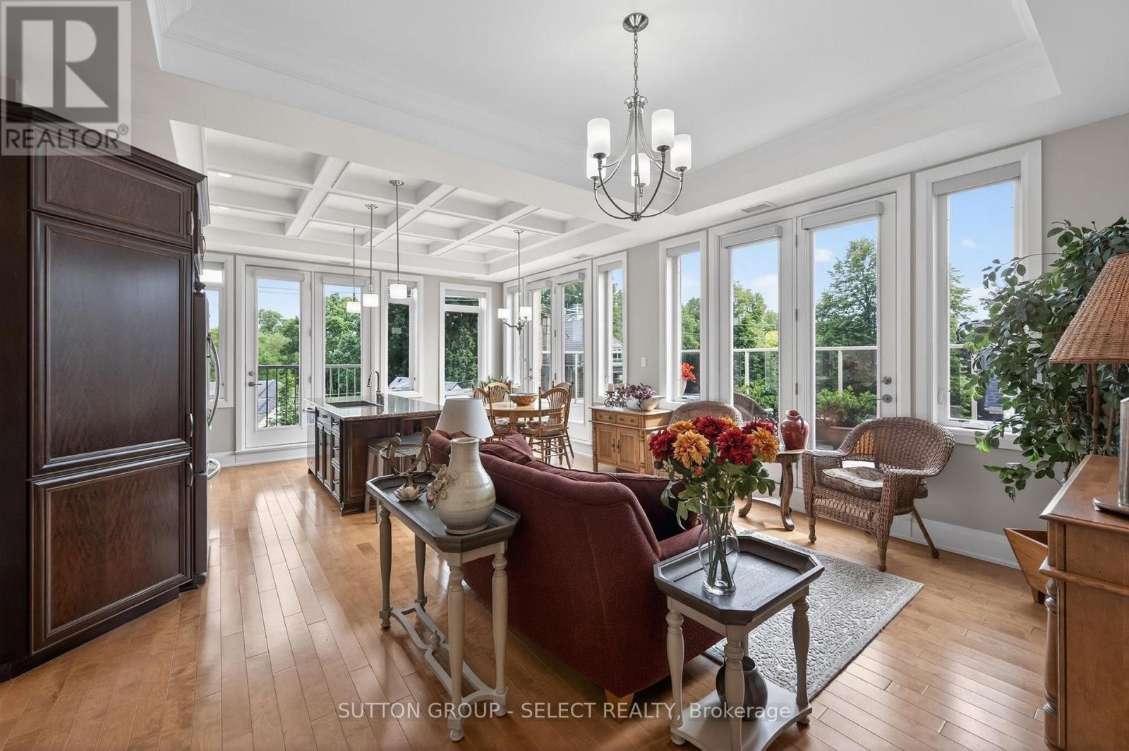 305 - 162 WORTLEY ROAD, London South (South F)
