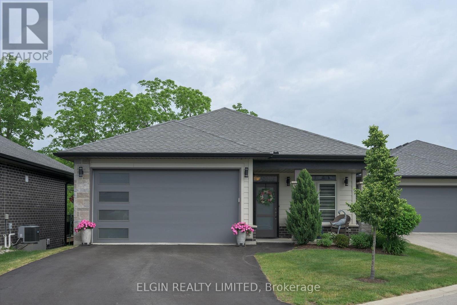 10-4 MCPHERSON COURT, Central Elgin (Lynhurst)