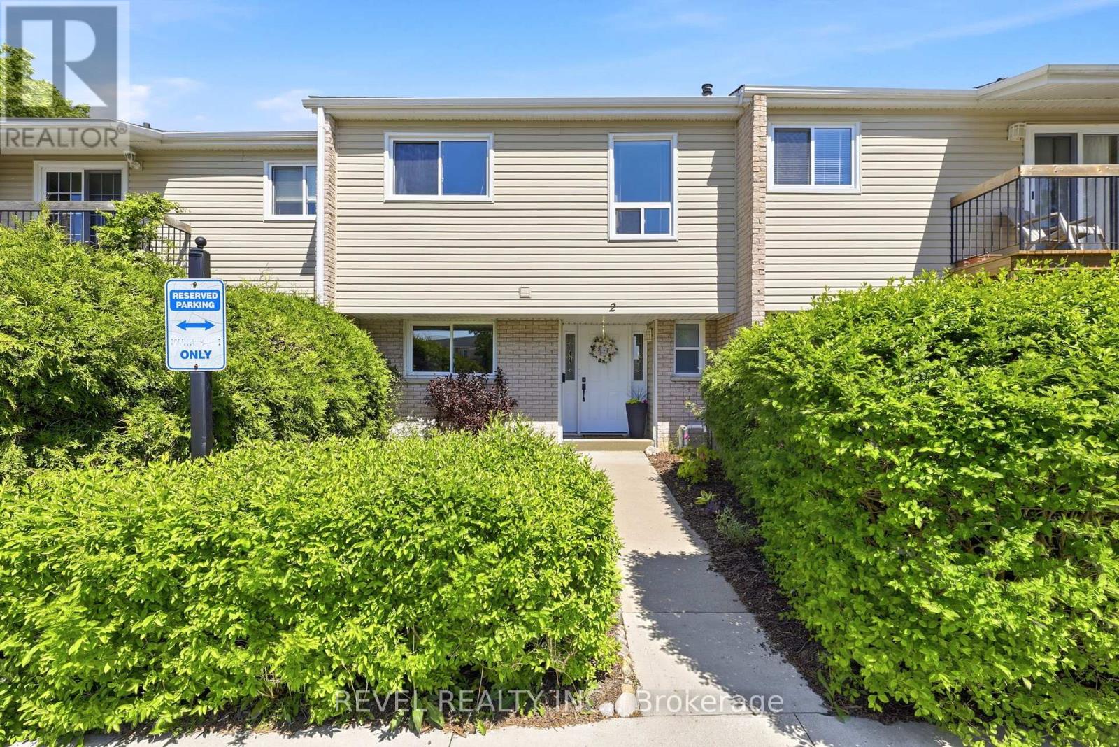 2 - 669 OSGOODE DRIVE, London South (South Y)