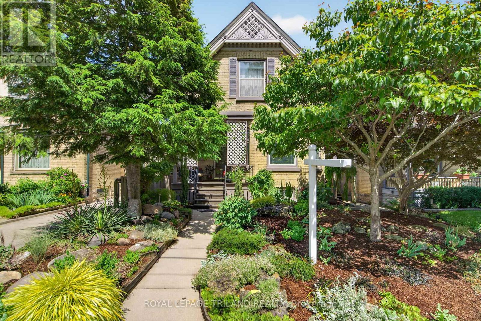 774 HELLMUTH AVENUE, London East (East B)
